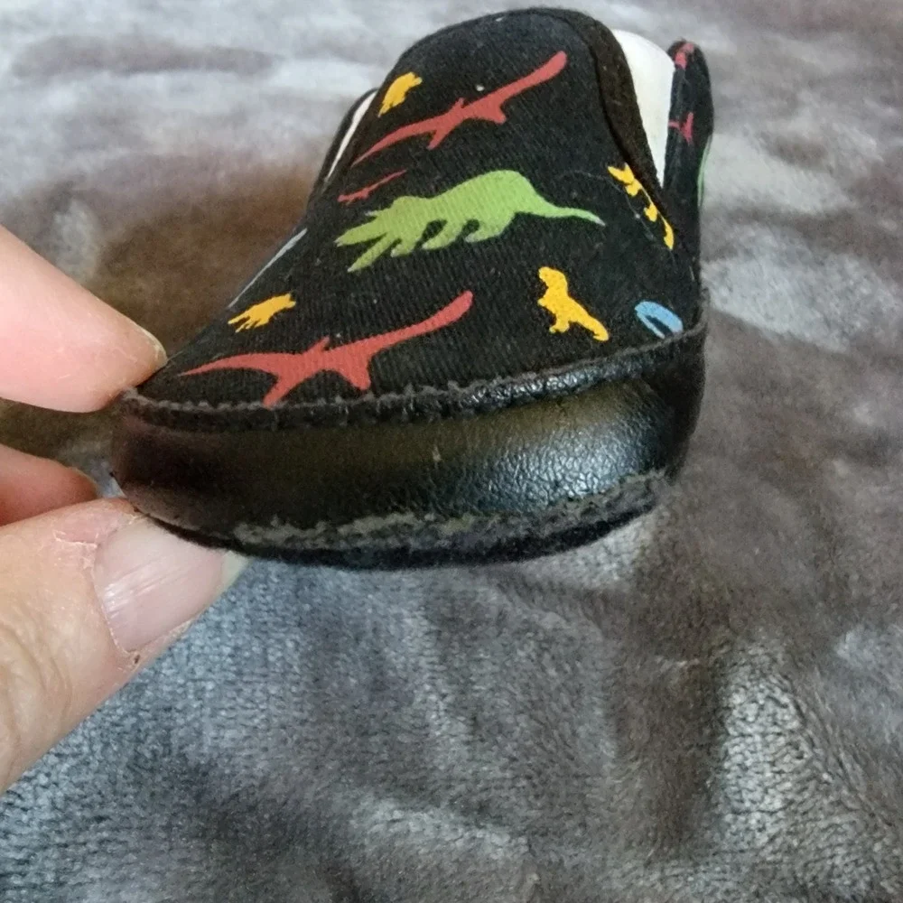 Dinosaur Slip On Crib Shoes Baby Size 3 Black Fair Condition Canvas Sneakers